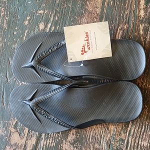 Archies support Flip Flops black size 9
